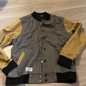 Thequietlife wool blend grey/tan sleeved button down jacket size large